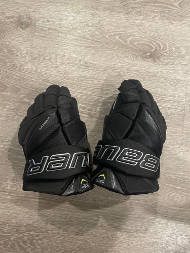 New All Black Bauer 13"  Vapor 2X Pro Glove