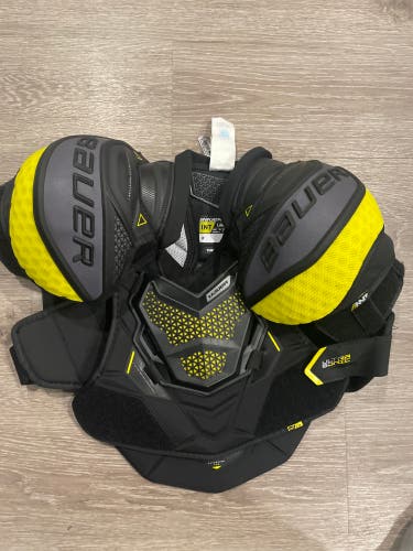 Intermediate Large Bauer Supreme Ultrasonic Shoulder Pads