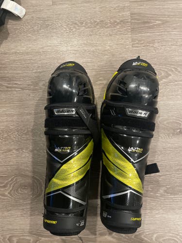 Bauer 14” Supreme ultrasonic Shin Pads