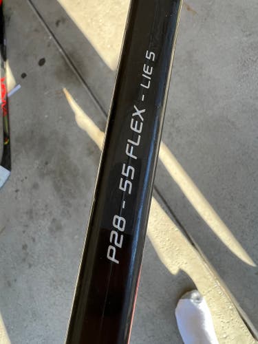 Intermediate Used Left Hand Bauer Vapor FlyLite Hockey Stick P28 55 flex