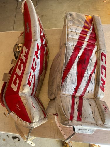 CCM Extreme Flex E3.5 Goalie Pads