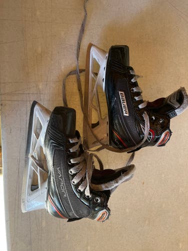 Used Bauer Vapor X700 Size 4.5 D Ice Hockey Goalie Skates