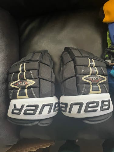 Barely Used Bauer 13" Nexus 1N Gloves