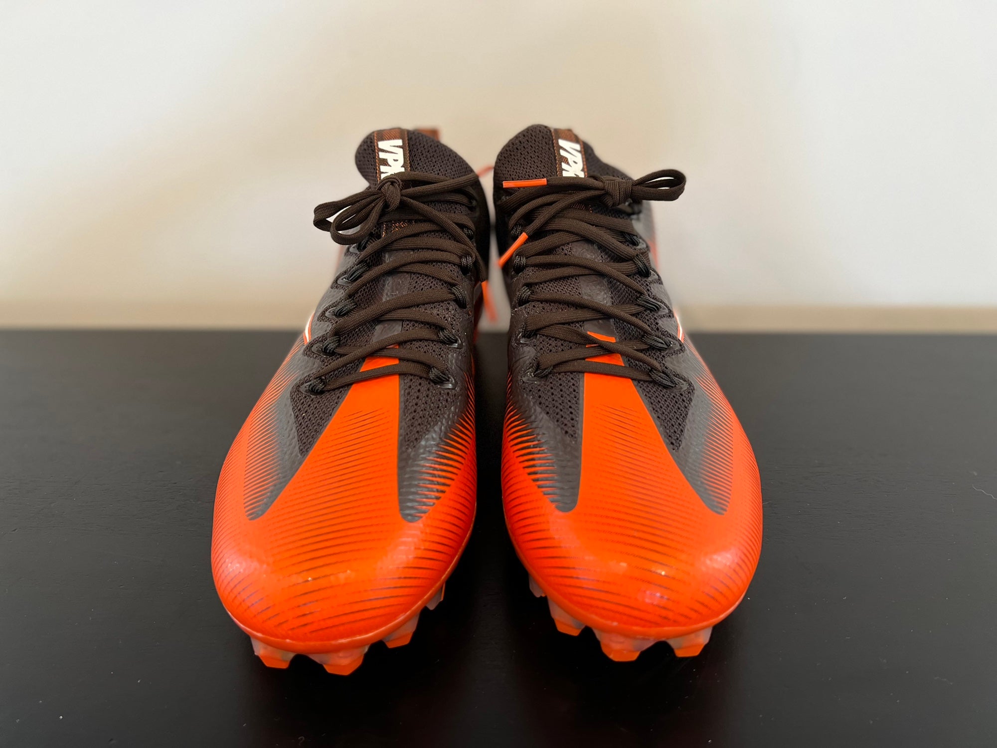 A detailed view of the Nike cleats worn by Cleveland Browns wide