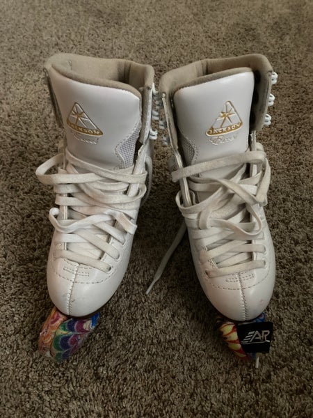Used Jackson Size 1 Figure Skates