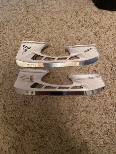 New Bauer 296 mm Lightspeed Edge Holders + Steel