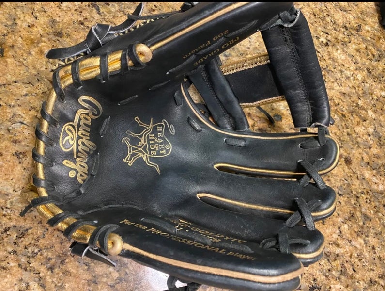 Infield 11.5" Heart of the Hide Baseball Glove