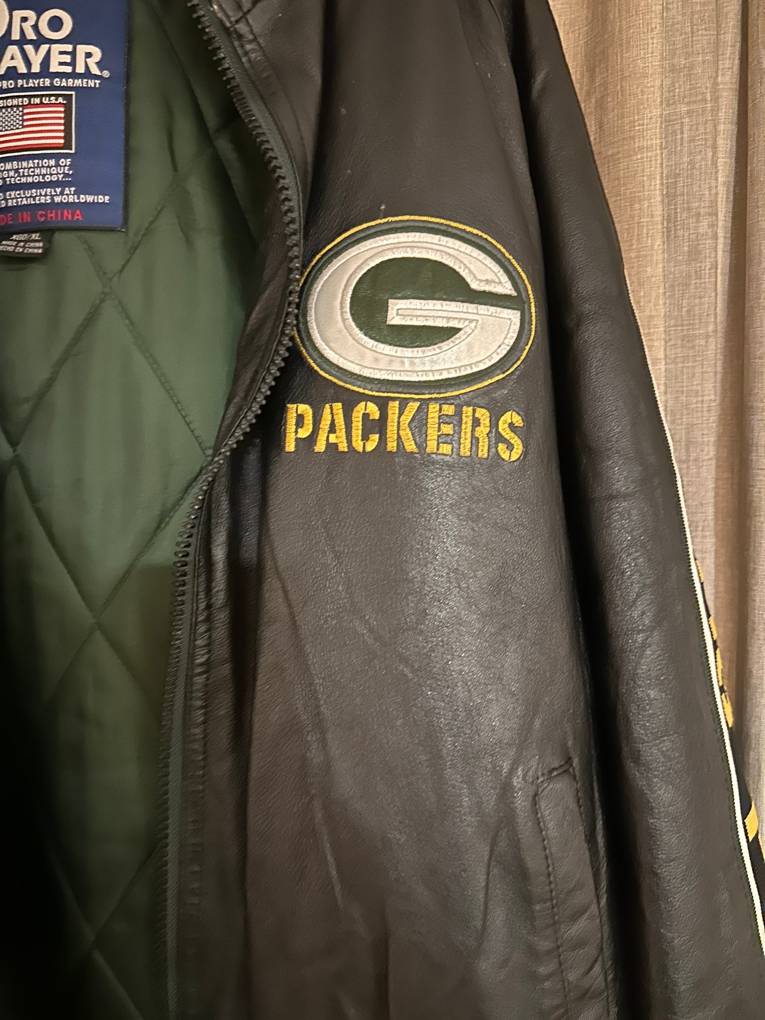 Vintage NFL Green Bay Packers Hoodie - William Jacket