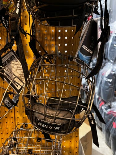 New Large Bauer FM 7500 Facemask