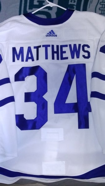 Adidas White Toronto Maple Leafs Auston Matthews Game Issued Jersey (Bonus Hockey Socks)