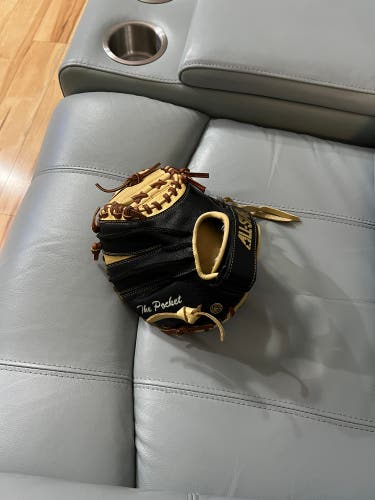 All Star The Pocket 27” training mitt