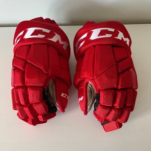 Red Senior CCM 14” Pro Stock Ultra Tacks Pro Model Gloves Sam Gagner