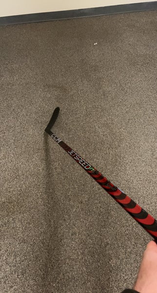 Senior Right Handed P28M Pro Stock JetSpeed FT5 Pro Hockey Stick