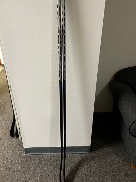 2 pack Senior Right Handed Toe Pattern Pro Stock Alpha LX Pro Hockey Stick