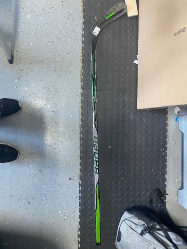 **NEW** Intermediate Right Handed P92  Sling Hockey Stick