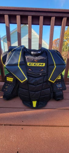CCM PREMIER PRO STOCK XL GOALIE CHEST PROTECTOR