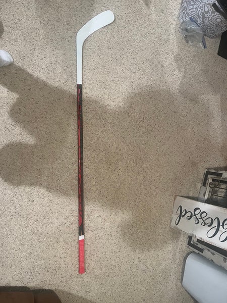 Intermediate Right Handed P29  Jetspeed FT4 Pro Hockey Stick