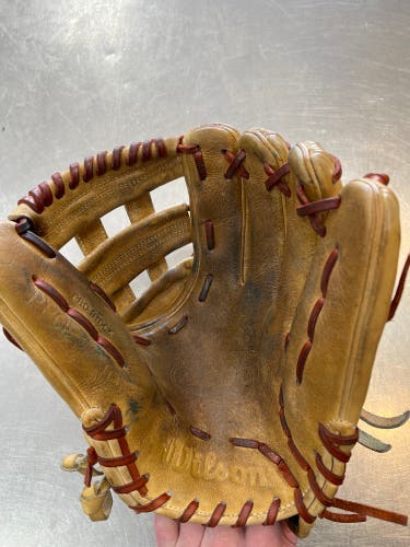 Wilson A2000 PP05 11.5" Pro-Stock Baseball Glove