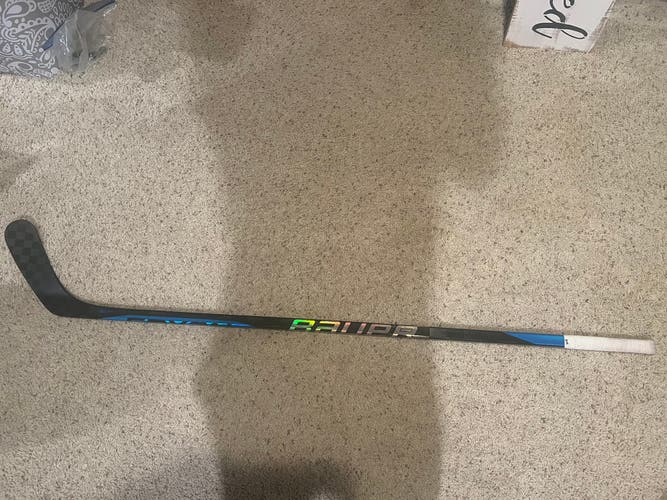 Intermediate Right Handed P92  Nexus Sync Hockey Stick