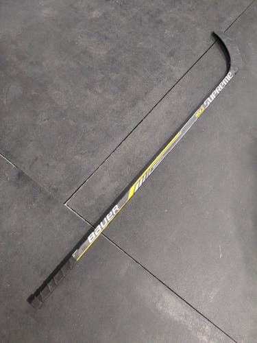 Used Intermediate Bauer Right Handed Supreme MX3 Hockey Stick P92