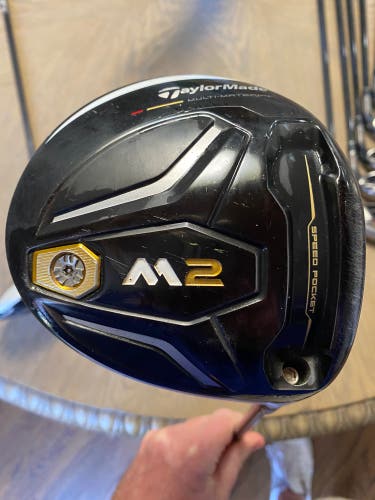 TaylorMade M2 Men's Right Handed Regular Flex 10.5 Loft M2 Driver