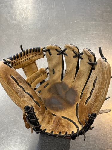 Wilson 1787 A2000 Pro-Stock Baseball Glove