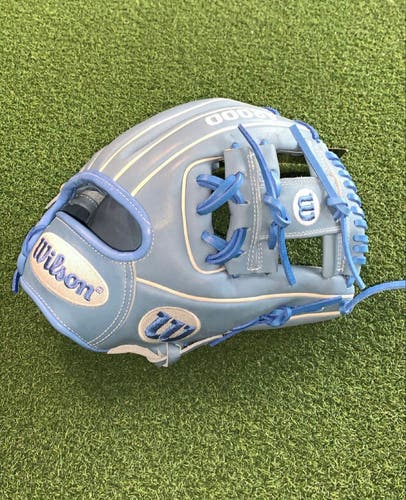 Wilson A2000 Autism speaks Infield 11.5" A2000 Baseball Glove