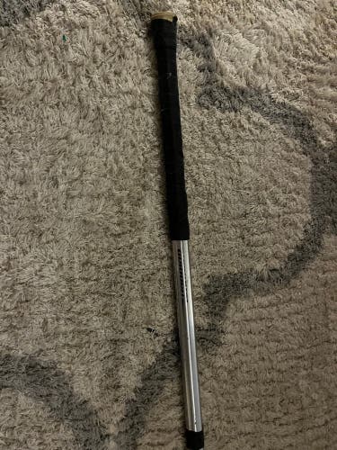 Warrior lacrosse shaft