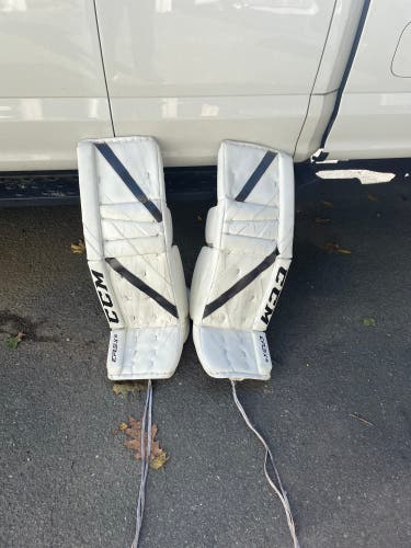 35" CCM Pro Stock Eflex 5 Goalie Leg Pads