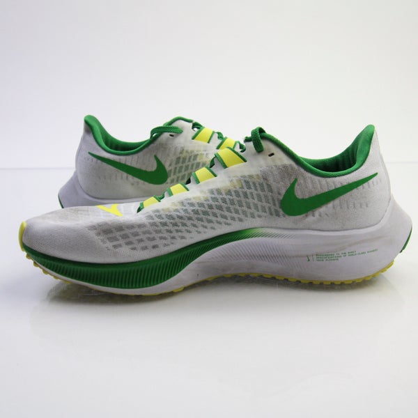 Oregon Ducks Nike Unisex Pegasus 37 Running Shoes - White