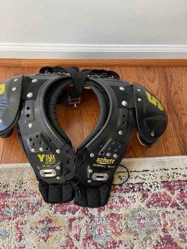 Youth XS Schutt Y Flex 2.0 Shoulder Pads