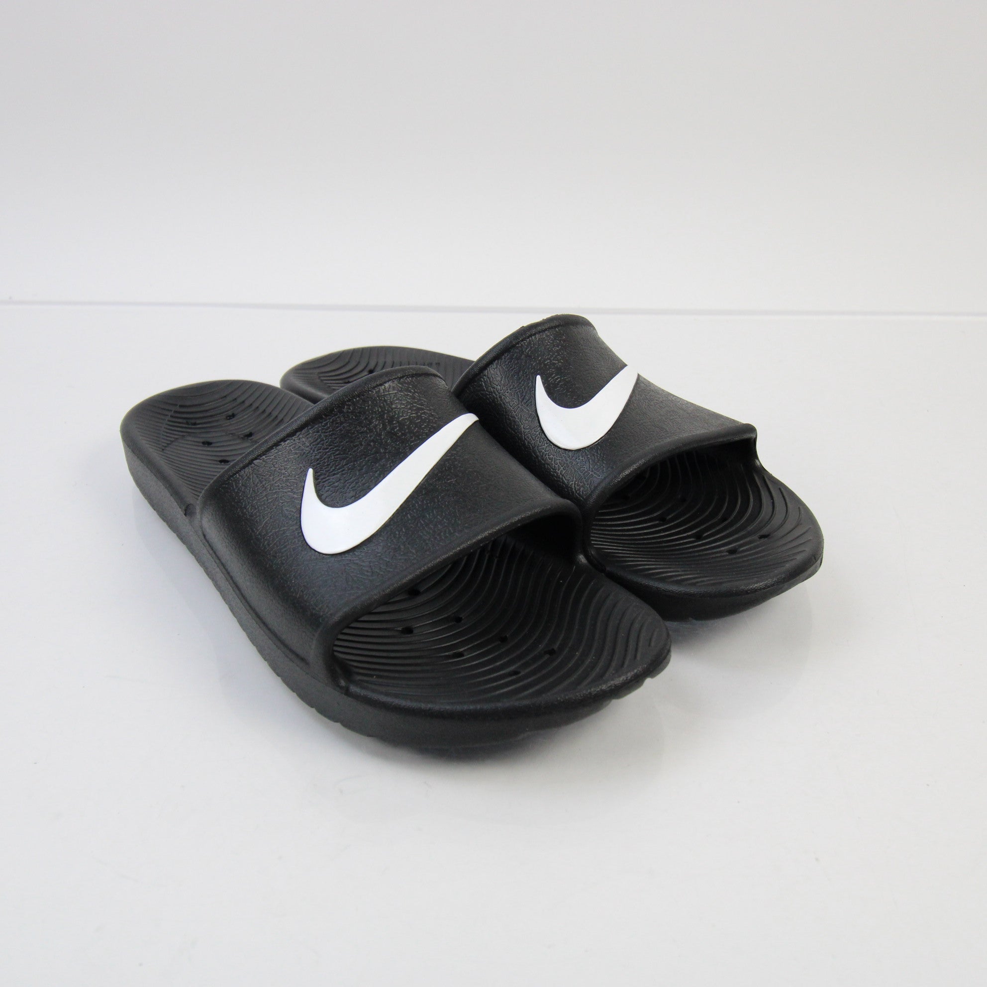 Sandals Flip Flops Men's Black New without 18 SidelineSwap