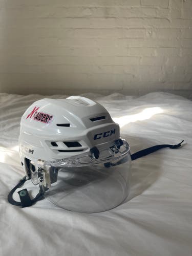 Large CCM Pro Stock Resistance 100 Helmet W/ Oakley Visor