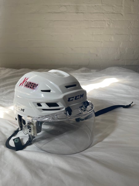 Large CCM Pro Stock Resistance 100 Helmet W/ Oakley Visor