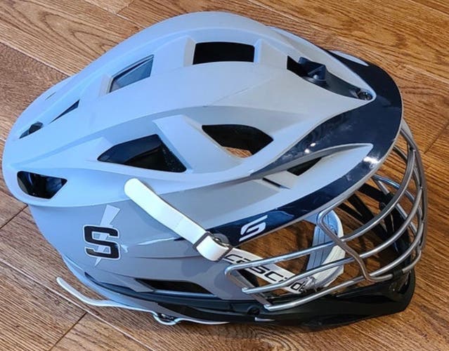 Player's Cascade S Helmet
