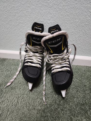 CCM Tacks 9070 Size 7 Used