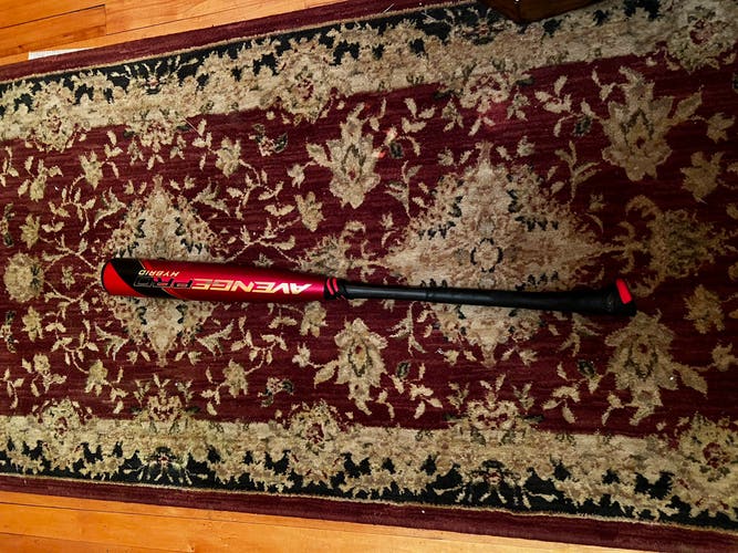 Used AXE (-3) 30 oz 33" Avenge Pro Hybrid Bat
