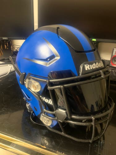 Adult Used Extra Large Riddell SpeedFlex Helmet Painted