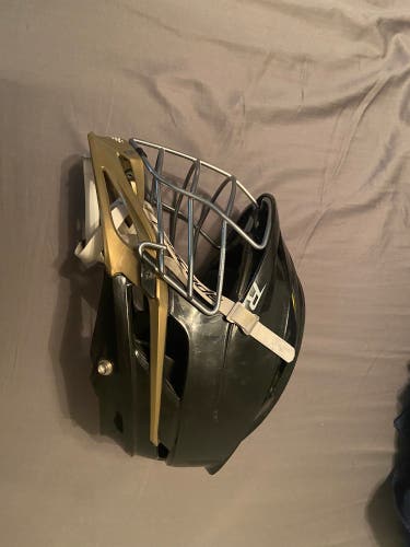 Player's Cascade R Helmet