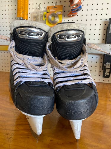 Used CCM Regular Width Size 5.5 RibCor 88K Hockey Skates