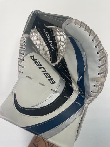 Bauer X40 Junior Regular Goalie Glove