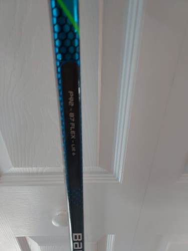 Senior New Left Hand Bauer Nexus Geo Hockey Stick P92