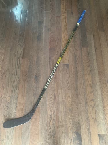 Senior Right Handed P88  Supreme 2S Pro Hockey Stick