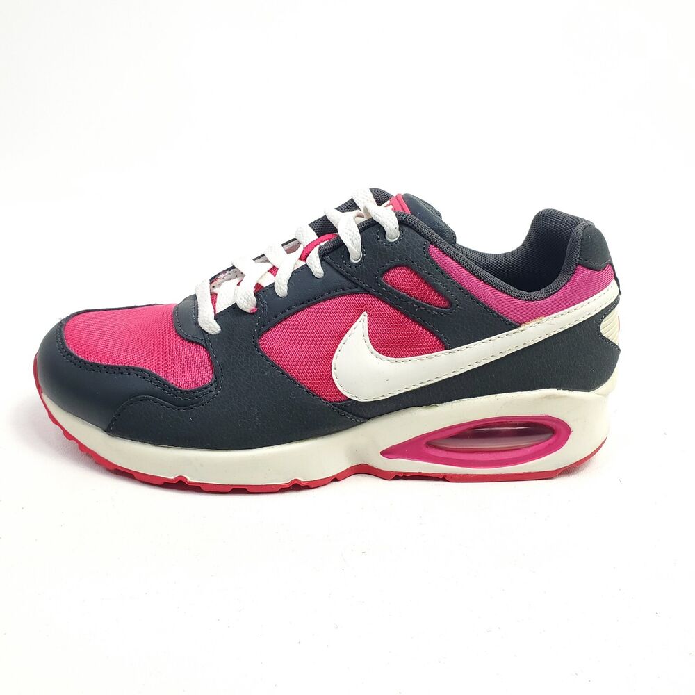 gray and pink tennis shoes