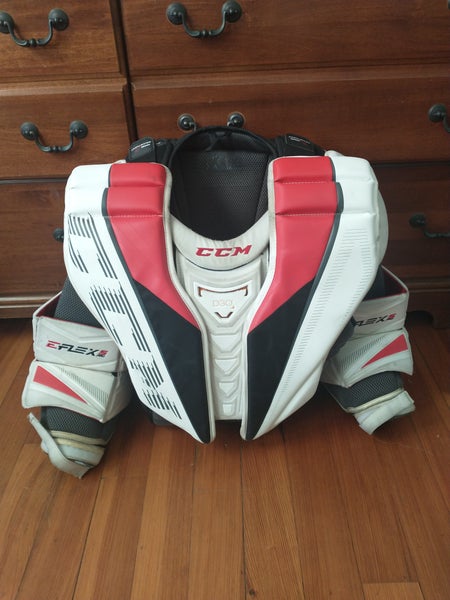 Used Large CCM Extreme Flex 5 Pro Goalie Chest Protector
