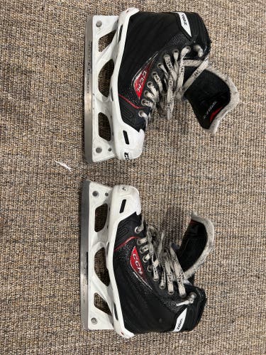 Used CCM Regular Width  Size 5 RBZ 80 Hockey Goalie Skates
