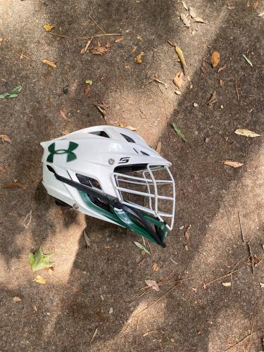 Player's Cascade S Helmet