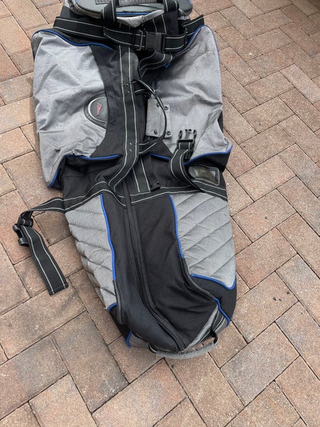 Datrek golf travel Bag with wheels