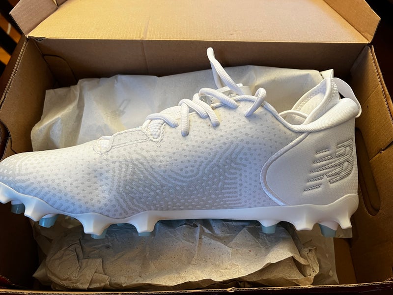 White Men's Molded Cleats Low Top Freeze
