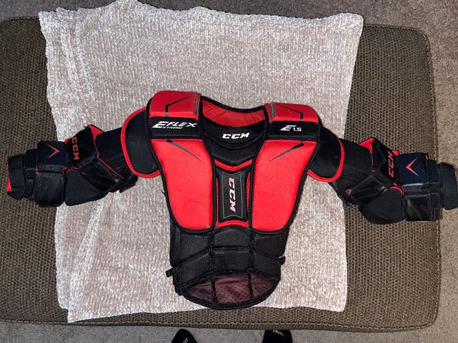 Used  Youth CCM Extreme Flex E1.5 Goalie Chest Protector
